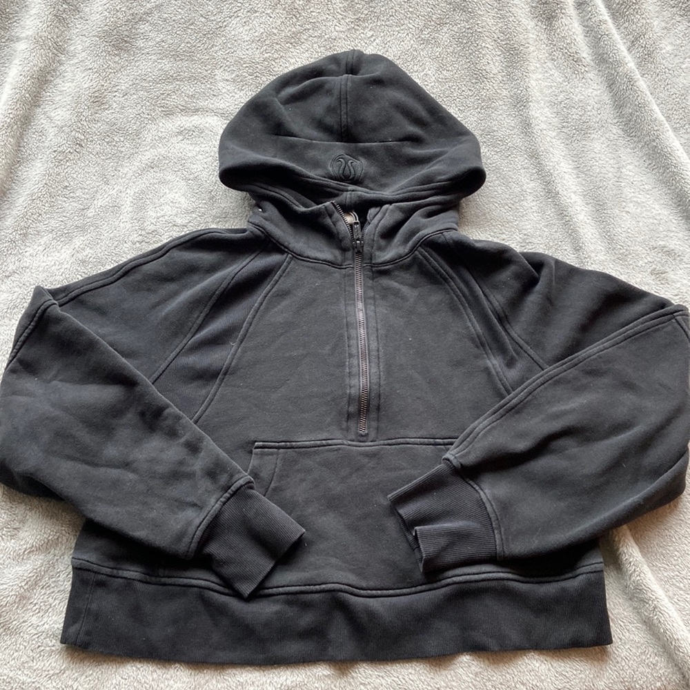 lululemon black xs/s scuba crop half zip